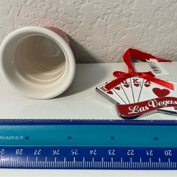Set of 2 NWT Vegas-Themed Holiday Decorations - Picture 4 of 10